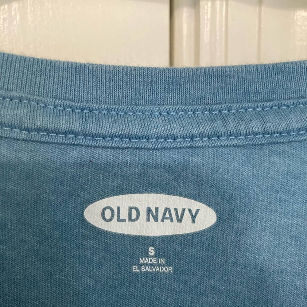 Old Navy Light Blue T-Shirt - Picture 2 of 3